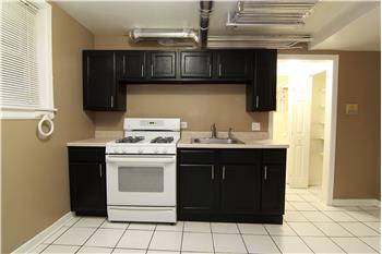 Primary listing photos for listing ID 428018