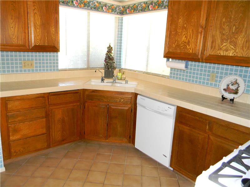 Plenty of cupboards and counter space