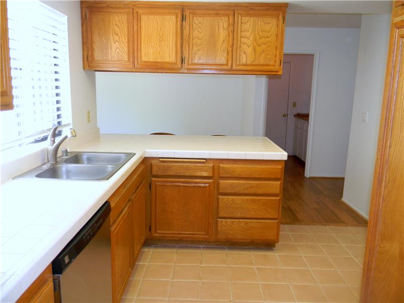 Stainless stove & dishwasher are less than a year old