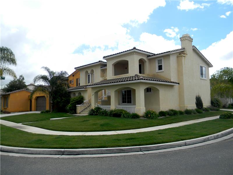 Corner lot view