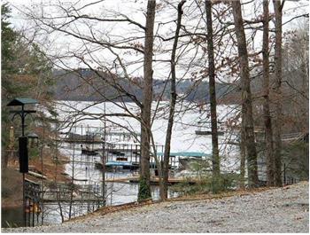 Primary listing photos for listing ID 479384