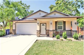 Primary listing photos for listing ID 515906