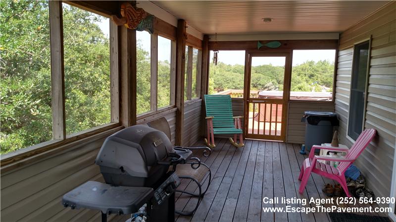 2164 Salmon Rd - Screened in Porch
