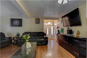 Primary listing photos for listing ID 441918