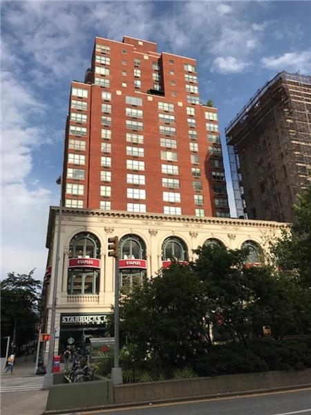 2250 Broadway Building Exterior