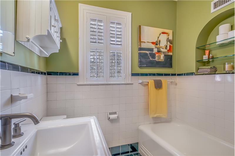 Historically Correct Bathroom