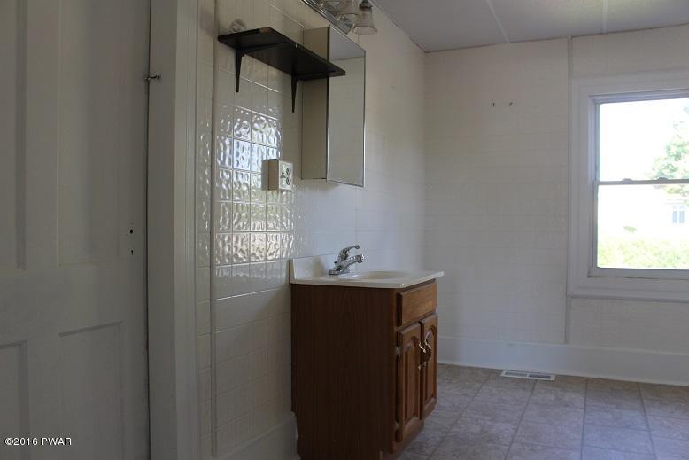 Second Full Bathroom