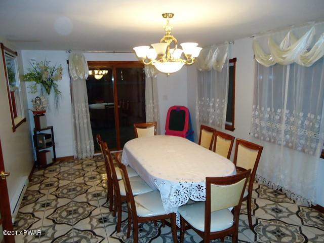 Sunroom or DIning Area