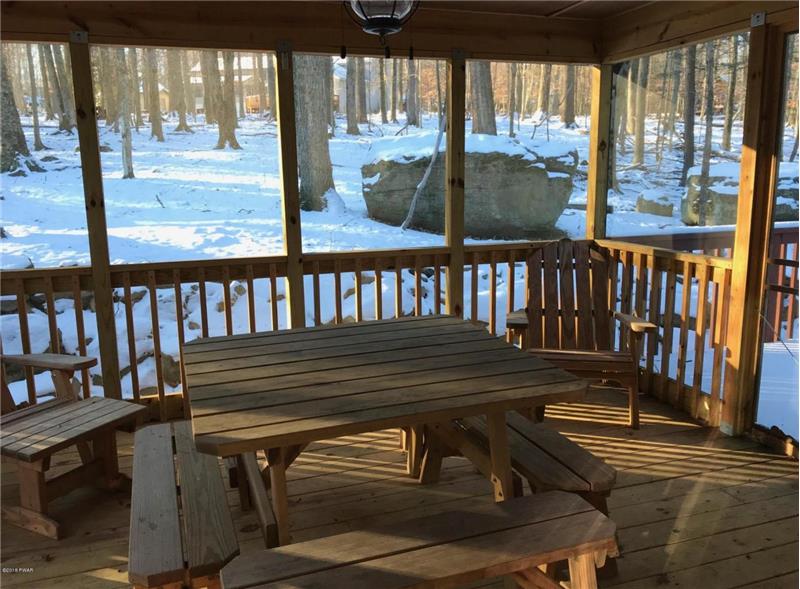 Screened Porch 