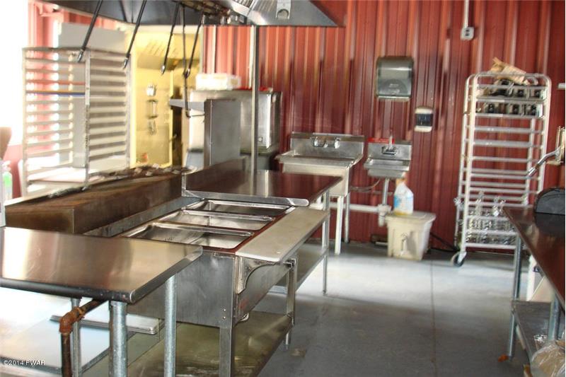 Kitchen for Outdoor Dining