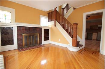 Primary listing photos for listing ID 454028