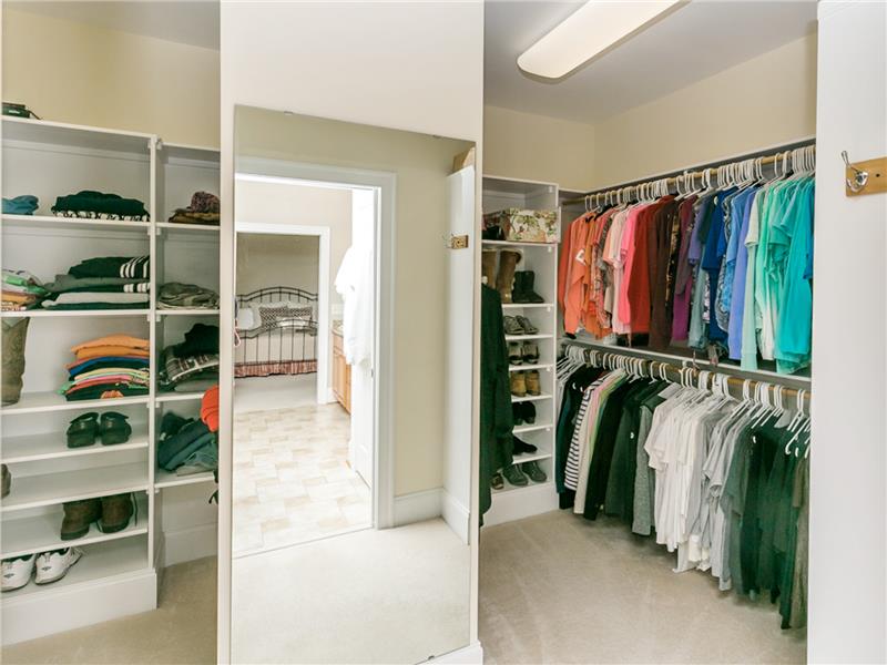 This is THE Closet You Have Been Wishing For