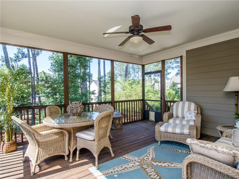 SCREEN PORCH, CEILING FANS & BUILT IN SPEAKERS