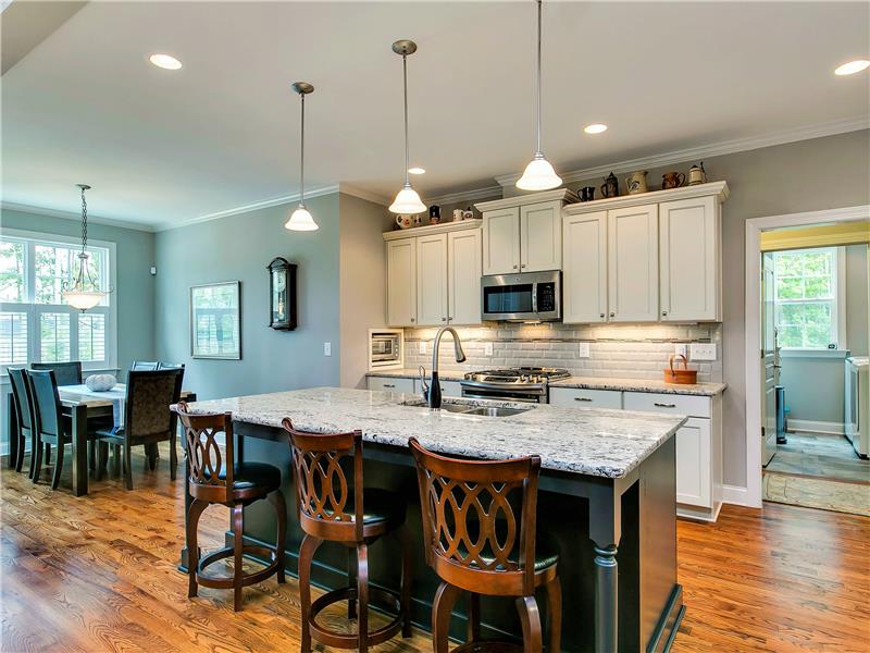 GOURMET KITCHEN