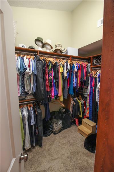 Walk-in closet