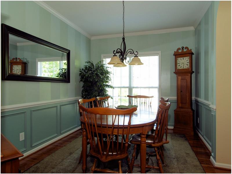 Beautiful Dining room for Entertaining - Apex NC Real Estate Woodridge Homes for Sale