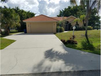 Primary listing photos for listing ID 455483
