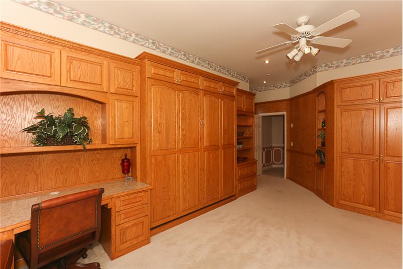 With the Murphy bed back up in the closet, the room becomes a wonderful second office!