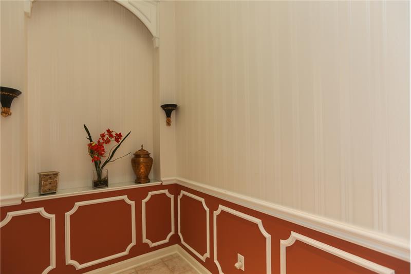 Hallway entrance to the Owners' Suite. Great place to showcase artwork.