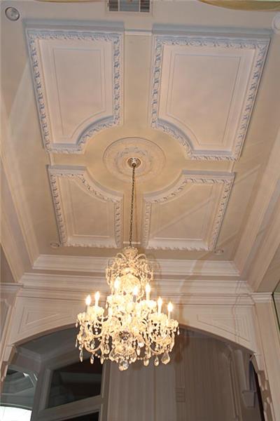 Detail of the dining area ceiling.