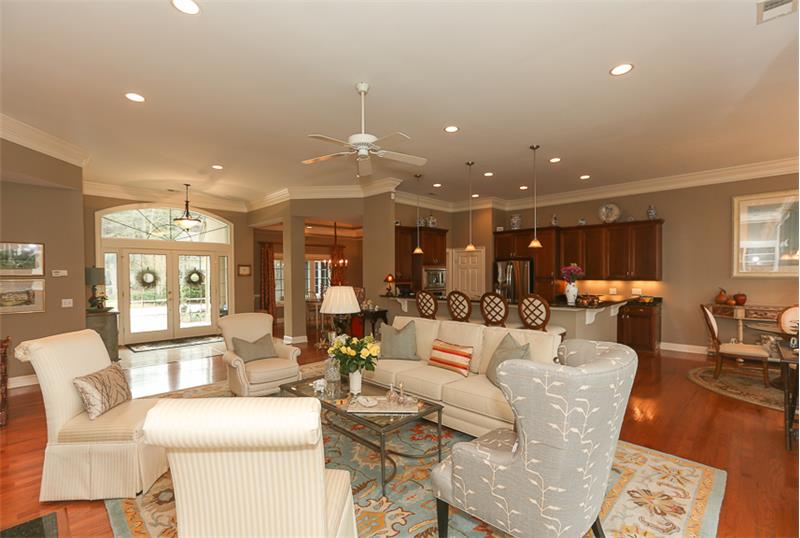 View from the lanai to the foyer