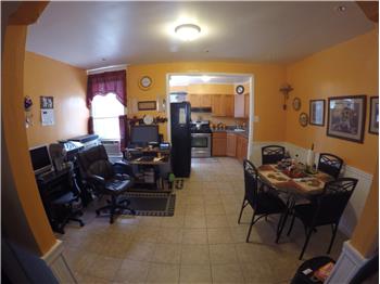 Primary listing photos for listing ID 448504