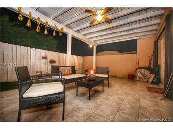 Primary listing photos for listing ID 470496