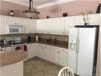 Primary listing photos for listing ID 471949