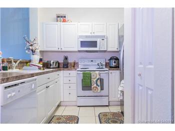 Primary listing photos for listing ID 476030