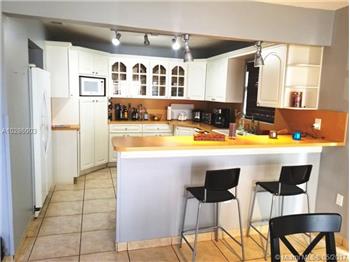 Primary listing photos for listing ID 476260