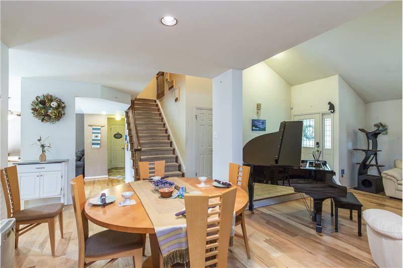 Dining Room Chesterbrook Townhouses for Sale 