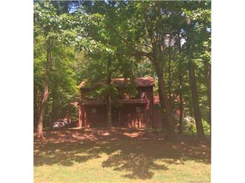 Primary listing photos for listing ID 451812
