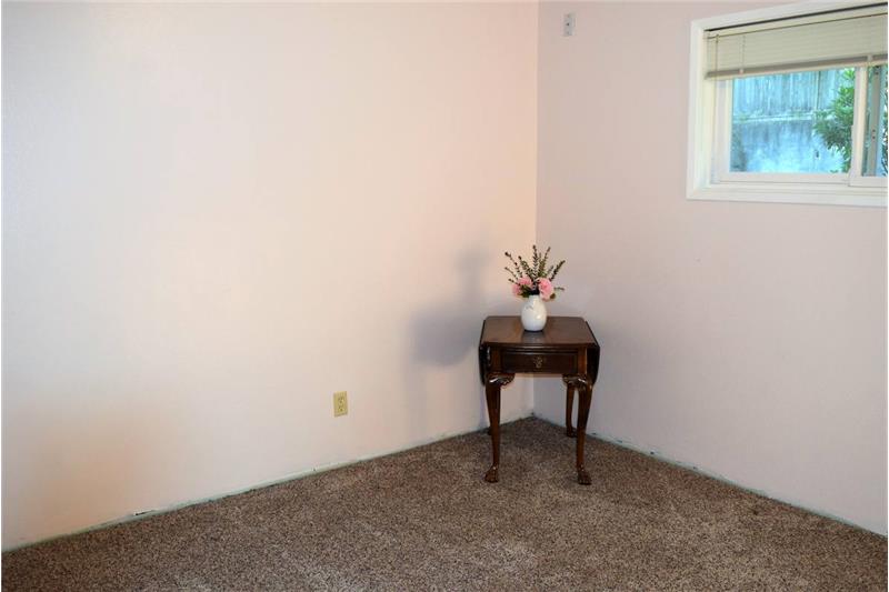 One of the 2 other bedrooms