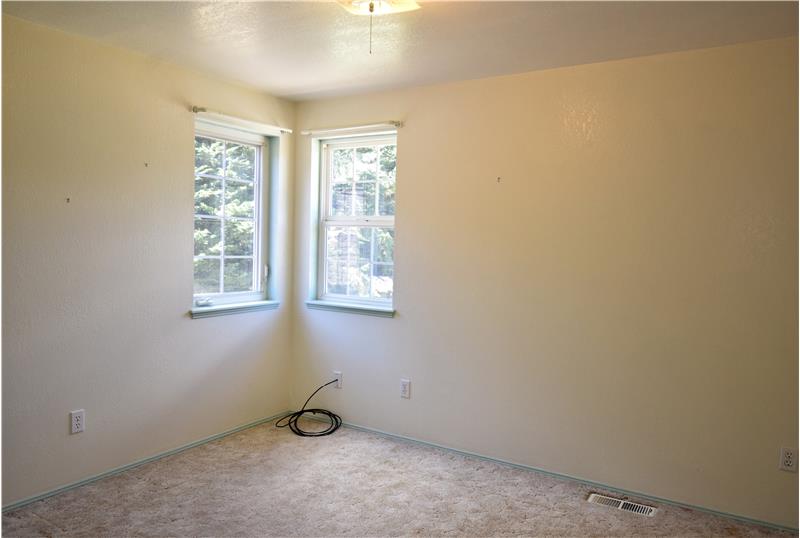 This is the 2nd bedroom that is upstairs.  Again, I love all the natural light coming in!