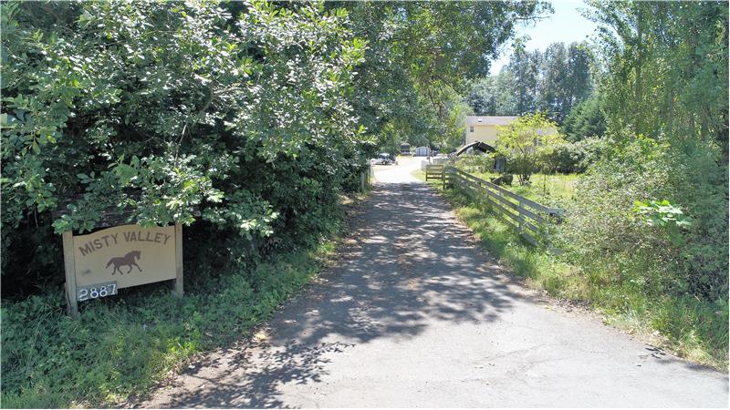 The long driveway offers a lot of privacy!