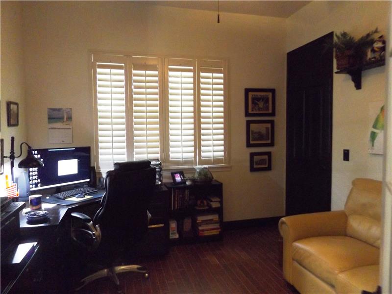 OFFICE/BEDROOM