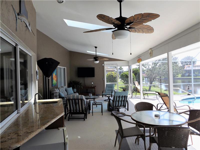 HUGE PATIO