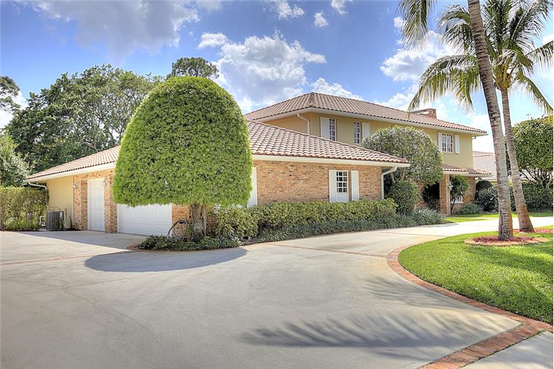 108 Glenbrook Court