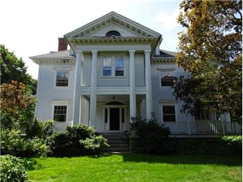 Primary listing photos for listing ID 517370