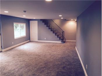 Primary listing photos for listing ID 415832