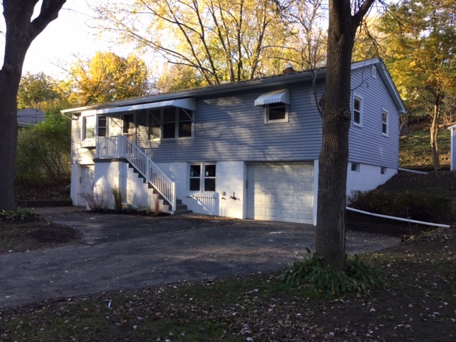 SOLD:   2411 KAUFMANN AVE