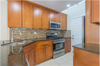 Primary listing photos for listing ID 499747