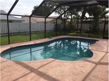 Primary listing photos for listing ID 426757