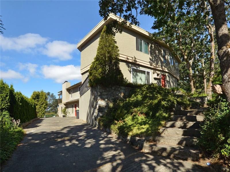 955957 Admirals Road, Victoria, BC