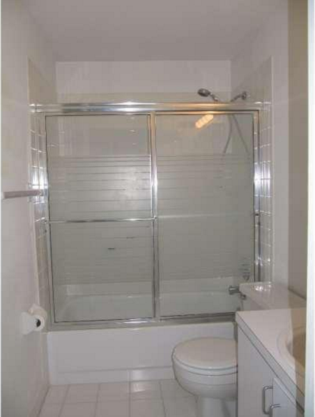  237 W Montgomery Ave #1N, Haverford, PA 19041 Full Bath