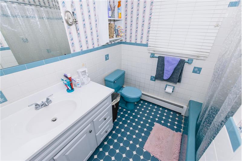 513 Watch Hill Road Bathroom
