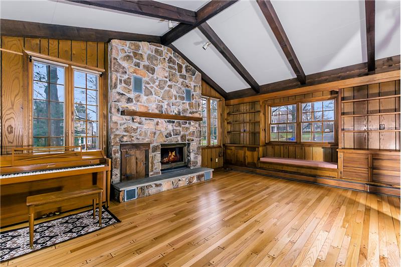 513 Watch Hill Road Family Room with Fireplace