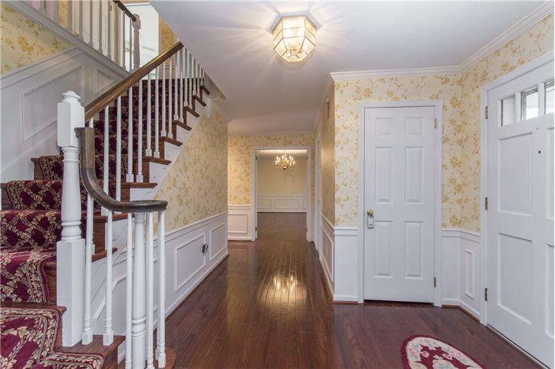 2018 Welsh Valley Road, Malvern, PA 19355 Hall Entrance
