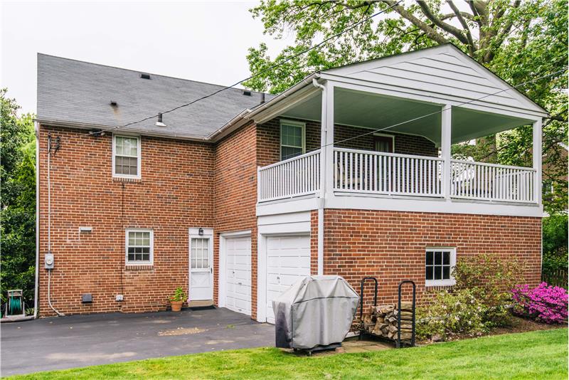 1604 Ridgeway Road, Havertown, PA 19083 