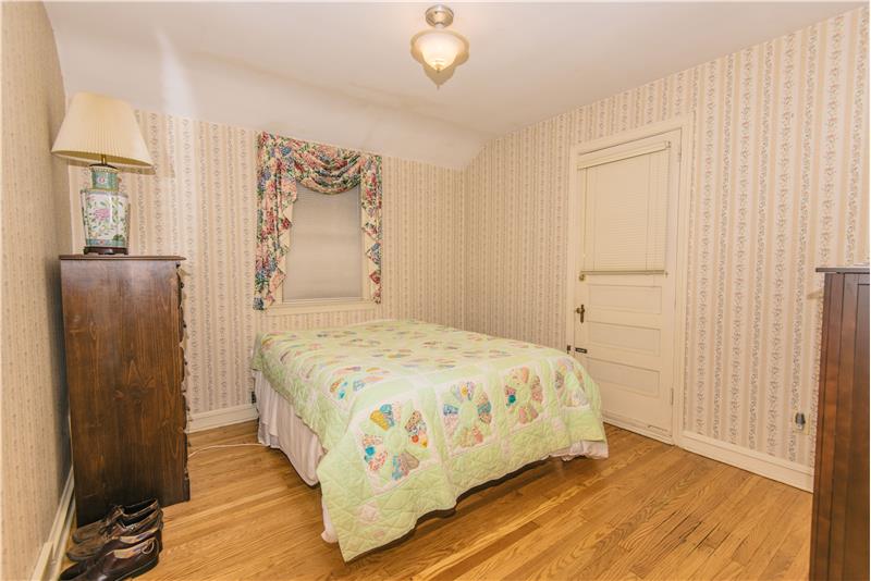 1604 Ridgeway Road, Havertown, PA 19083 